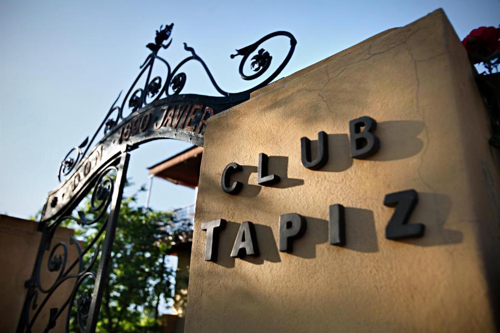 فندق تشاكراس دي كوريافي  Club Tapiz المظهر الخارجي الصورة